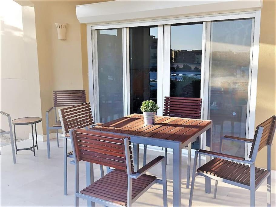 Apartman Water Side - Luxurious Ground Floor 3 Bd In El Gouna-red Sea *